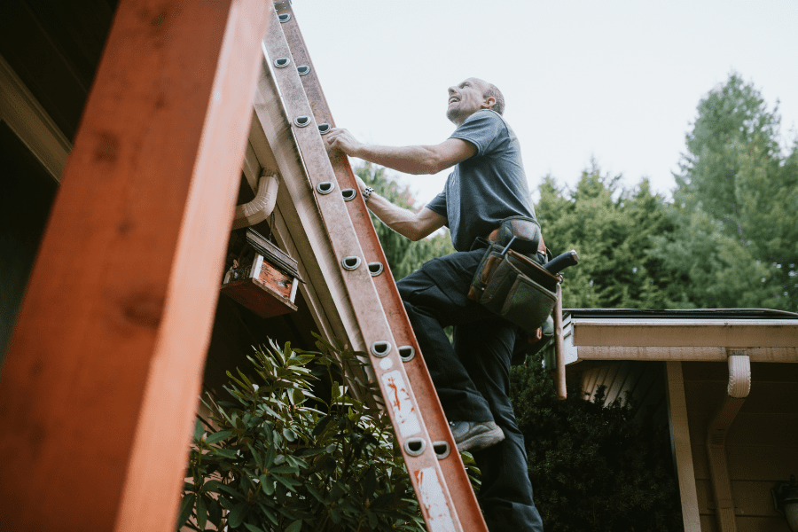 construction-worker-climbing-ladder