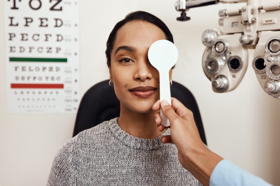woman-with-group-vision-insurance-getting-eye-exam