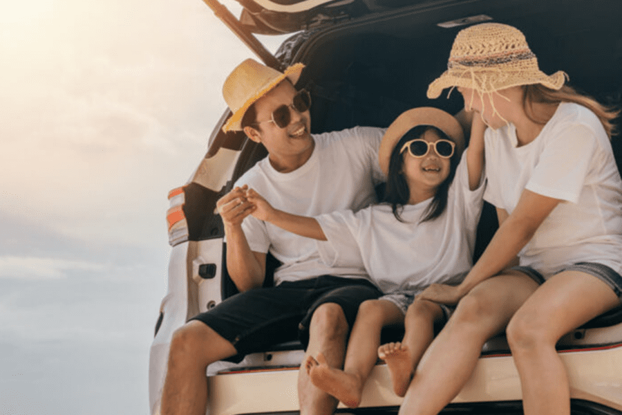 FamilyInCar