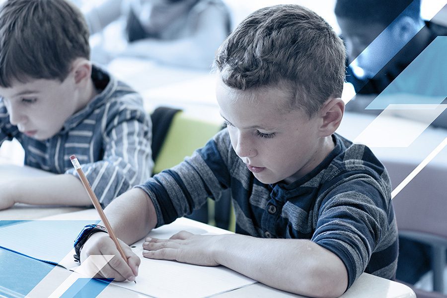 KidsInClassroomStudying