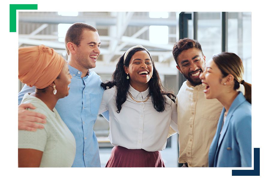Groupofdiverseemployees